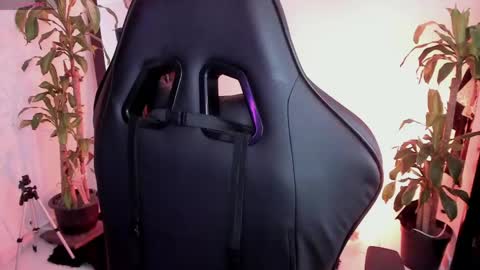 Missy Charlottte.  Hey remember to give me a thumbs up ty online show from 04/22/26, 03:09