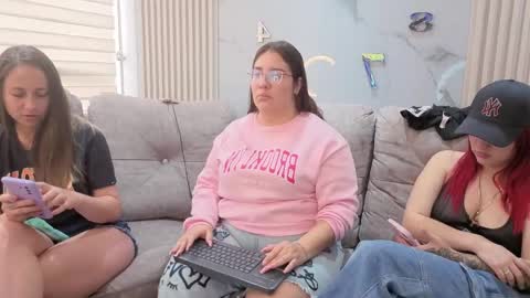 Snapshot of misscheelsee_as chatting on 04/28/26, 03:50 misscheelsee_as online show from 04/28/26, 03:50