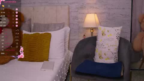 D A N A online show from 02/08/26, 10:35