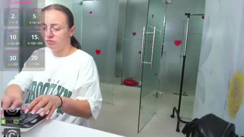 Snapshot of missdominna chatting on 07/21/26, 02:36 Miss Domina online show from 07/21/26, 02:36