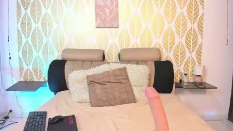 Miss Elie online show from 01/15/25, 02:35