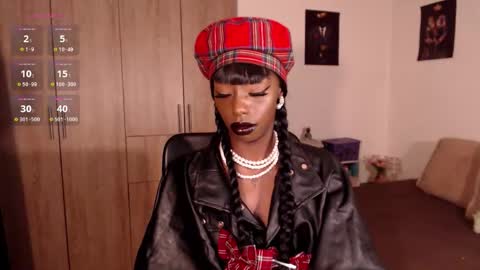 Emilie Diaz online show from 11/27/25, 11:07