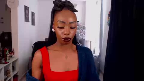 Emilie Diaz online show from 03/25/26, 04:13