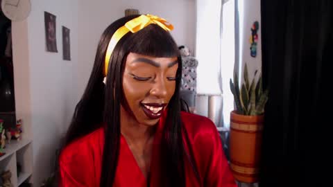 Emilie Diaz online show from 04/09/26, 04:12