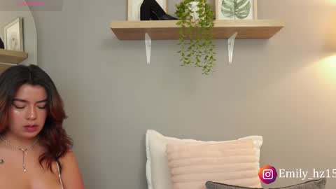 Yuliana online show from 11/27/25, 09:11