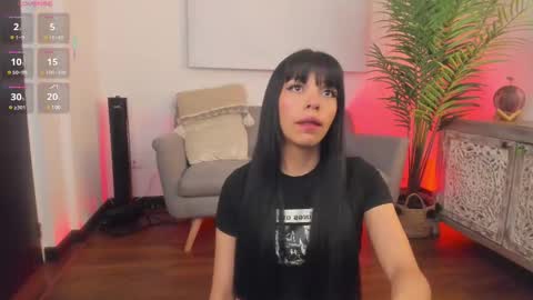 Julieta Arboleda   but i like call me esme online show from 02/18/25, 11:11