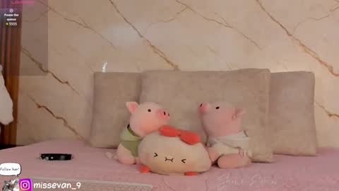 Sami Evan online show from 12/22/25, 01:19