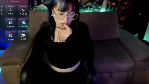 Luna online show from 09/27/25, 01:32