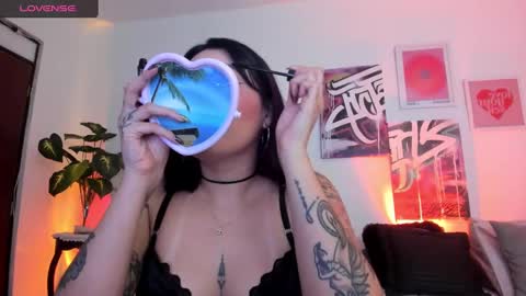 Annie online show from 02/20/25, 02:40