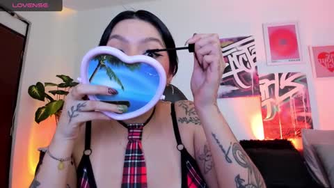 Annie online show from 03/02/25, 01:47