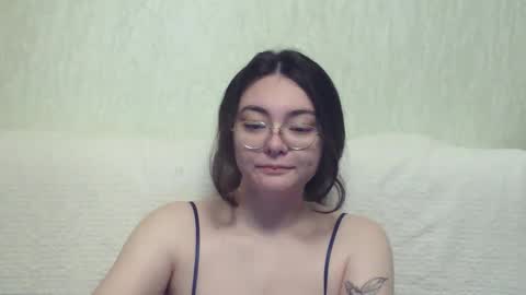 missis mona online show from 12/23/24, 08:22