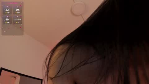 Snapshot of missisabella1 chatting on 12/05/24, 09:06 Bella Castillo online show from 12/05/24, 09:06