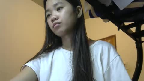 Snapshot of missjona08 chatting on 12/22/24, 05:21 Jona online show from 12/22/24, 05:21