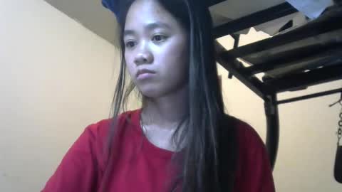 Snapshot of missjona08 chatting on 01/12/25, 05:44 Jona online show from 01/12/25, 05:44