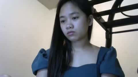 Snapshot of missjona08 chatting on 02/27/25, 05:04 Jona online show from 02/27/25, 05:04