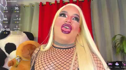 kassandra lazcano online show from 11/13/25, 02:10