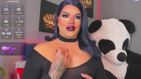 kassandra lazcano online show from 12/22/25, 12:29