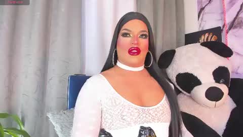 Snapshot of misskassandraa_ chatting on 06/23/26, 12:19 kassandra lazcano online show from 06/23/26, 12:19