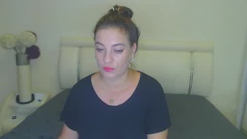 Khloe online show from 09/12/25, 07:58