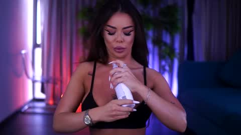 misskiarra online show from 03/07/25, 05:29