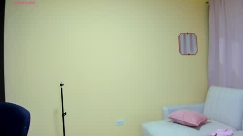 Kimberly Alejandra online show from 06/22/26, 03:25