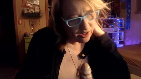 MissKittyFox online show from 02/05/25, 05:20