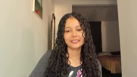 Snapshot of misslatinrose chatting on 09/14/25, 09:58 Rose online show from 09/14/25, 09:58
