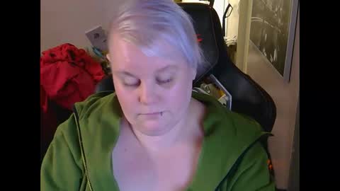 misslj90 online show from 04/24/26, 10:12