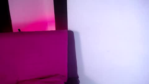 Snapshot of missloise chatting on 12/23/24, 06:58 Miss Loise online show from 12/23/24, 06:58