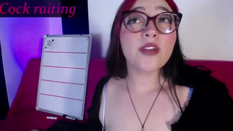 Snapshot of missloise chatting on 01/12/25, 02:30 Miss Loise online show from 01/12/25, 02:30