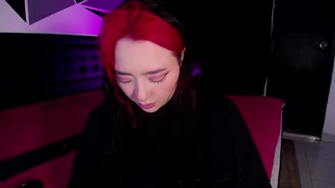 Snapshot of missloise chatting on 02/05/25, 11:02 Miss Loise online show from 02/05/25, 11:02