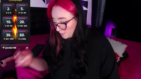 Snapshot of missloise chatting on 02/13/25, 03:56 Miss Loise online show from 02/13/25, 03:56