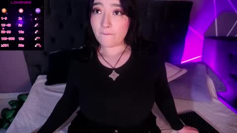 Snapshot of missloise chatting on 03/08/25, 12:41 Miss Loise online show from 03/08/25, 12:41