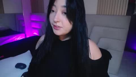 Snapshot of missloise chatting on 10/20/25, 03:51 Miss Loise online show from 10/20/25, 03:51