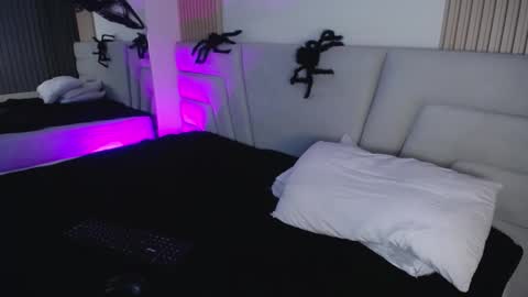 Snapshot of missloise chatting on 11/03/25, 04:25 Miss Loise online show from 11/03/25, 04:25