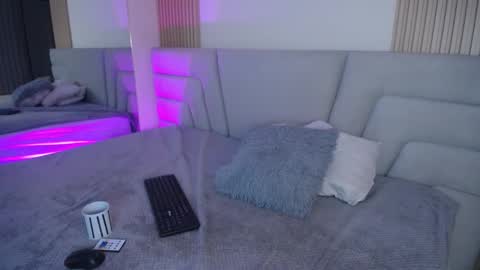 Snapshot of missloise chatting on 11/14/25, 03:16 Miss Loise online show from 11/14/25, 03:16