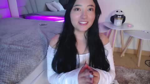 Snapshot of missloise chatting on 11/22/25, 03:49 Miss Loise online show from 11/22/25, 03:49