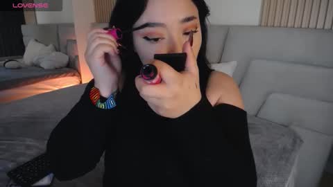 Snapshot of missloise chatting on 11/29/25, 03:09 Miss Loise online show from 11/29/25, 03:09