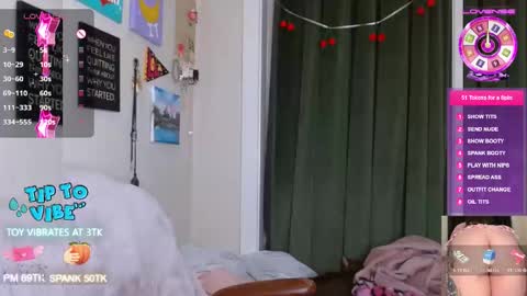 Miss Lola Luxxx aka your horny squirting girlfriend lola online show from 03/12/26, 04:18