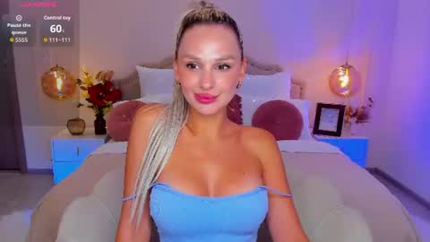 Snapshot of misslou_ chatting on 07/28/26, 05:14 Lou online show from 07/28/26, 05:14