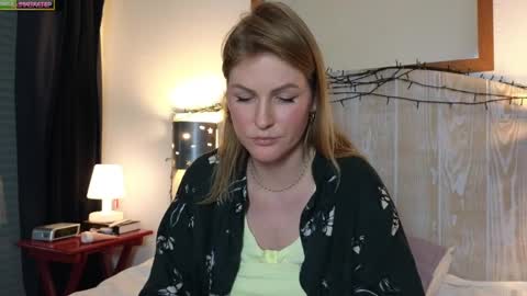 Snapshot of misslucci chatting on 12/11/24, 05:59 Misslucci online show from 12/11/24, 05:59
