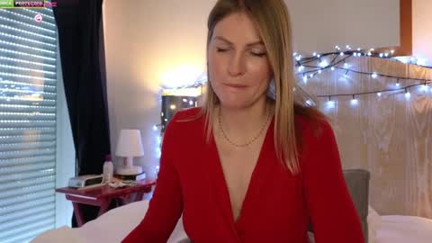 Snapshot of misslucci chatting on 12/26/24, 11:10 Misslucci online show from 12/26/24, 11:10