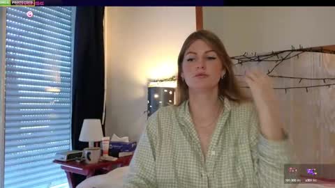 Snapshot of misslucci chatting on 01/08/25, 09:00 Misslucci online show from 01/08/25, 09:00