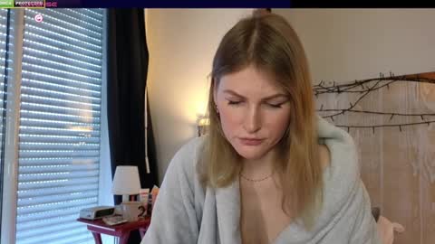 Snapshot of misslucci chatting on 01/10/25, 09:02 Misslucci online show from 01/10/25, 09:02