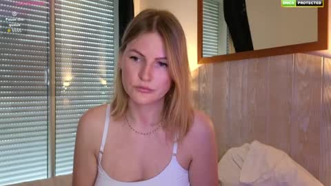 Misslucci online show from 04/22/26, 08:39