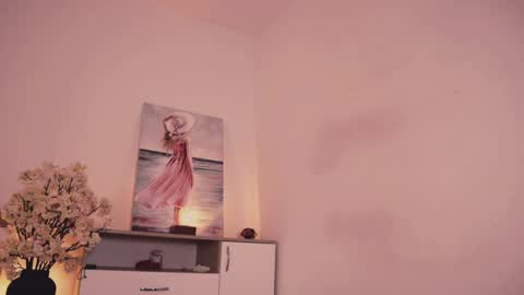 Snapshot of misslullu chatting on 09/13/25, 04:23 Lullu online show from 09/13/25, 04:23