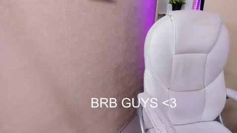 Snapshot of misslynn_ chatting on 03/07/25, 07:19 i am lyn online show from 03/07/25, 07:19