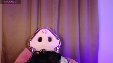 missmariana_ online show from 12/17/25, 12:16