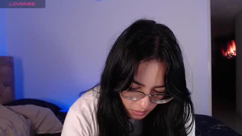 missmariana_ online show from 12/21/25, 12:29