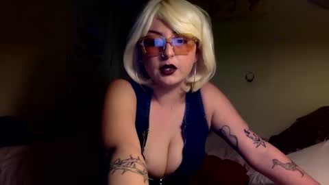 Snapshot of missmaritza chatting on 03/07/25, 08:34 Miss Maritza online show from 03/07/25, 08:34